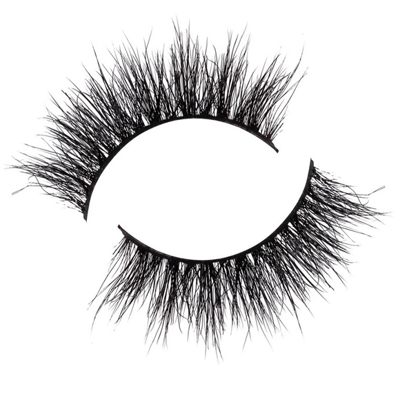 Lavaa Lashes Flirty Lash Set - Picture 8 of 12